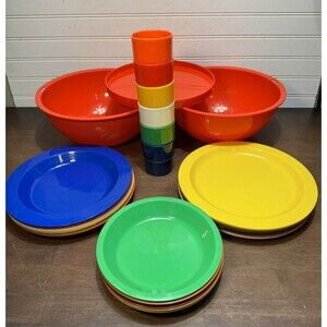 Vtg  MCM INGRID CHICAGO Party Ball Picnic Camping Set Retro Red Service For 6